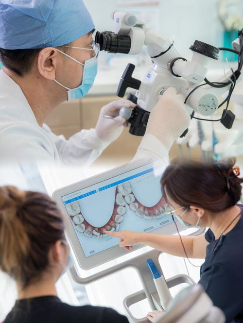 勁松口腔李雅彬院長當選中國非公醫療副主任，集團榮膺領先服務獎，引領口腔診療新標桿